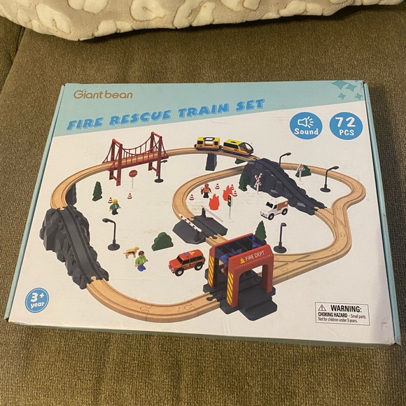 NIB 72PCS Wooden Train Tracks & Trains - Fire Rescue - Picture 2 of 7